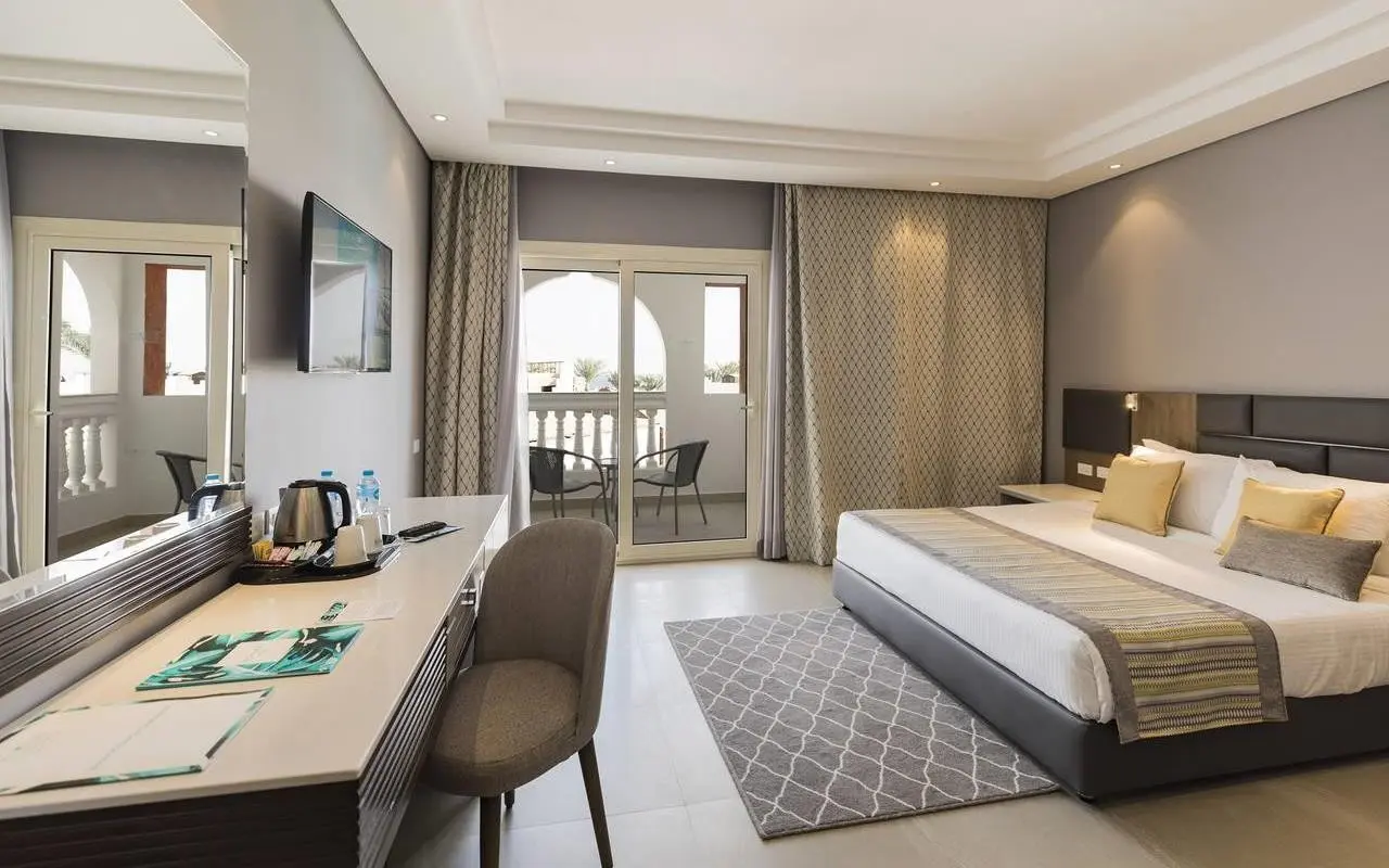 Sunrise Select Diamond Beach Resort — SUNRISE SELECT DIAMOND BEACH RESORT