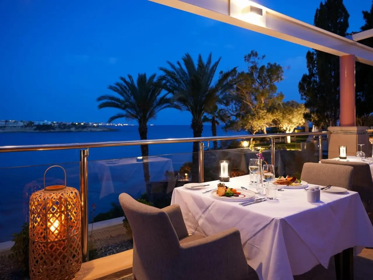 Restauracja i jedzenie w hotelu Thalassa Boutique Hotel & Spa
