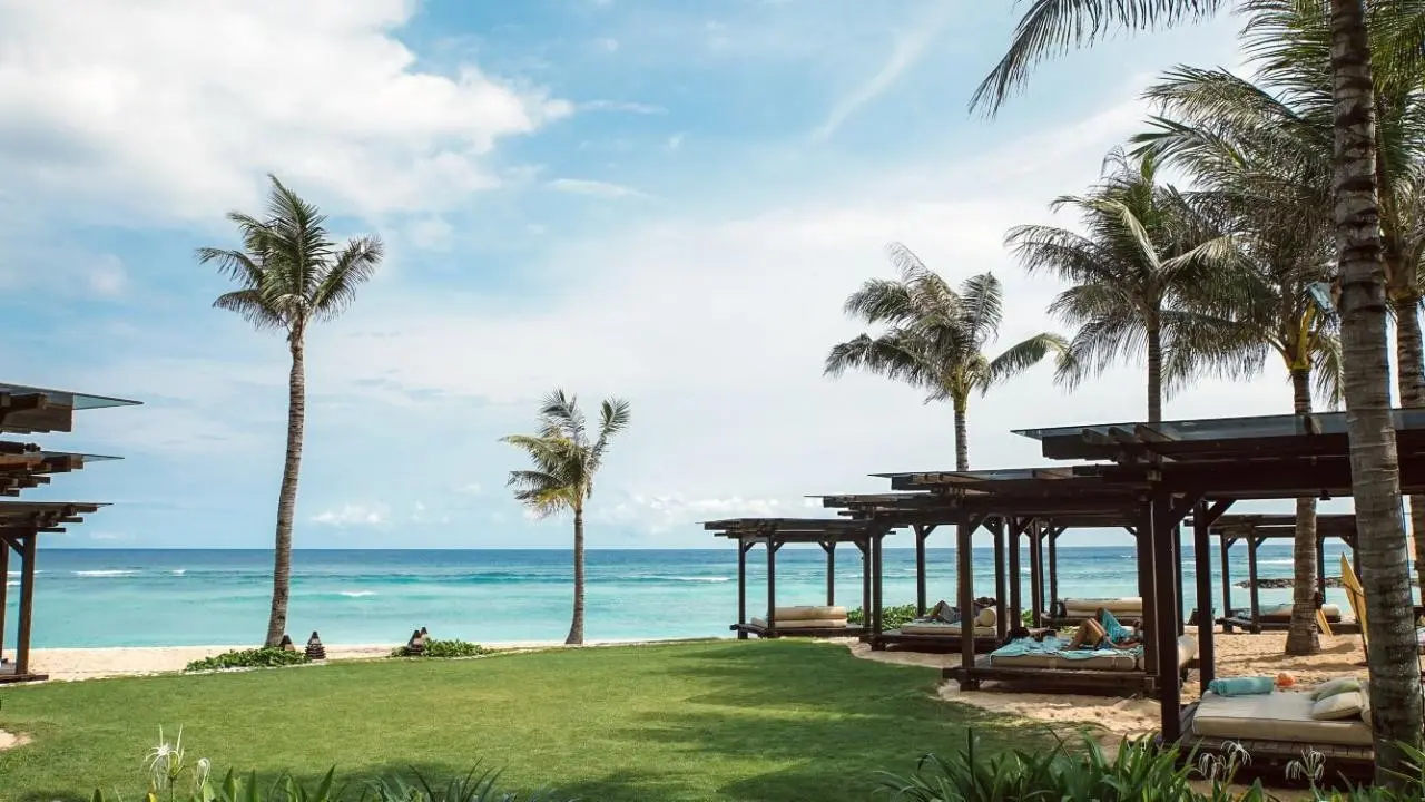 Plaża przy hotelu The Ritz Carlton Bali