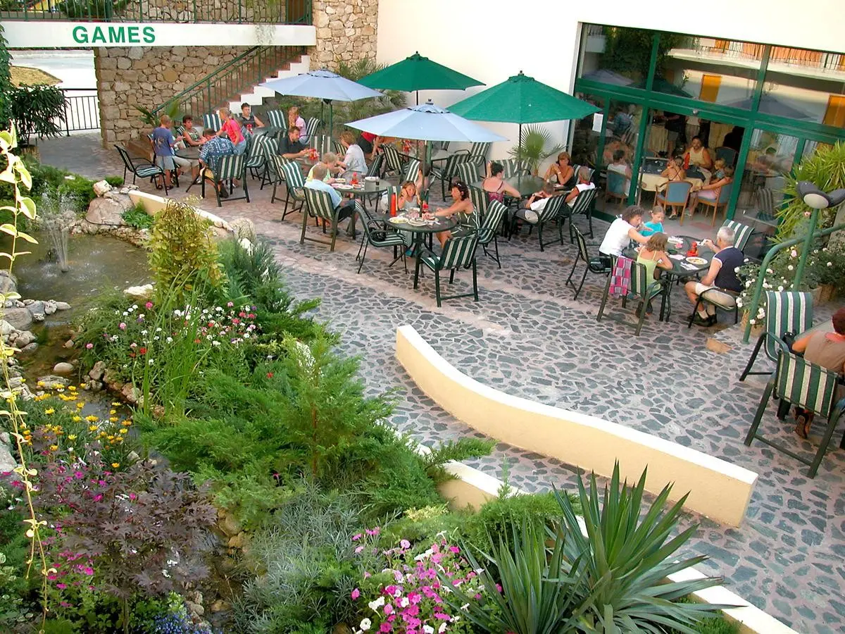 Restauracja i jedzenie w hotelu Trakia
