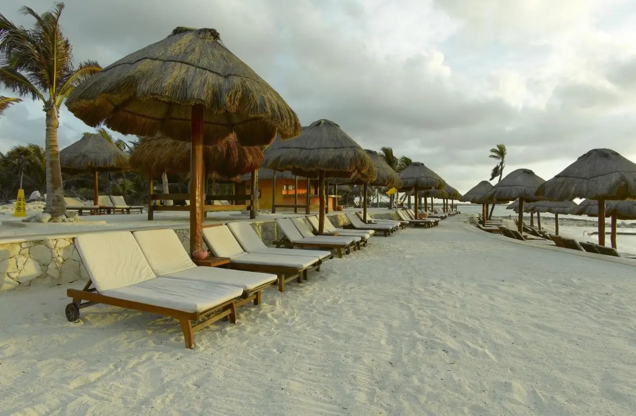 Plaża przy hotelu Trs Yucatan Hotel