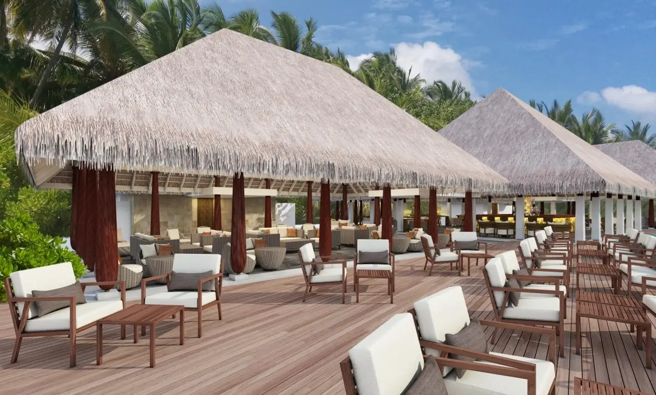 Basen w hotelu Velassaru Maldives