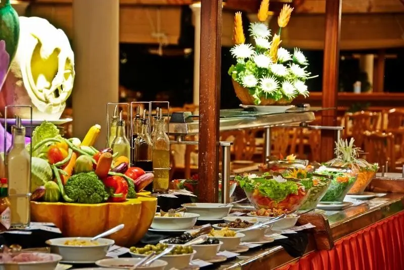 Restauracja i jedzenie w hotelu Villa Park [ex. Sun Island]