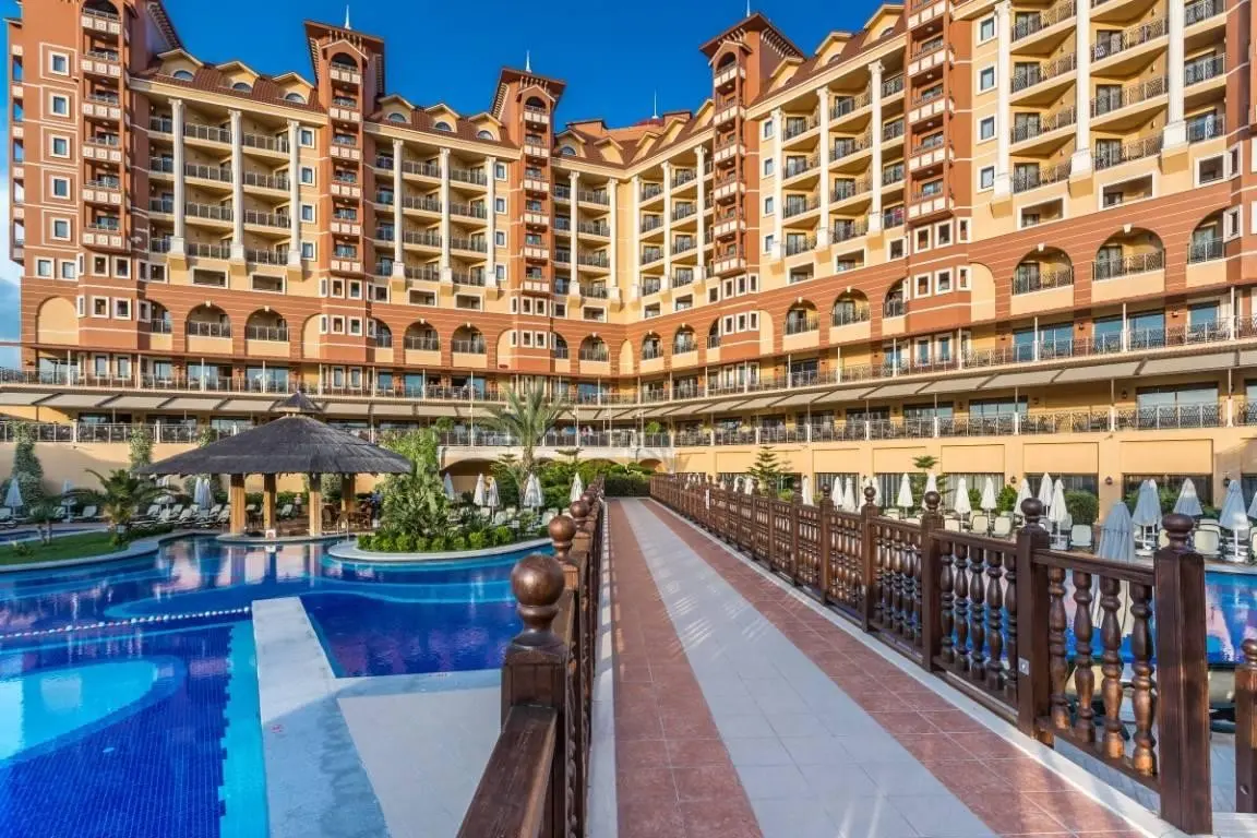 Villa Side Residence — VILLA SIDE RESIDENCE