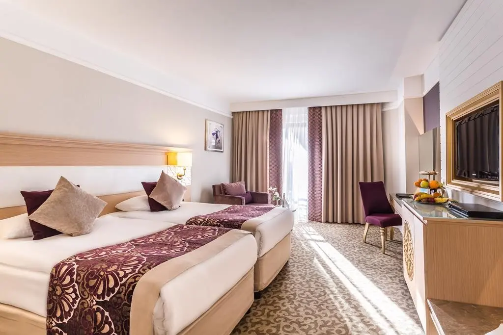 Villa Side Residence — VILLA SIDE RESIDENCE