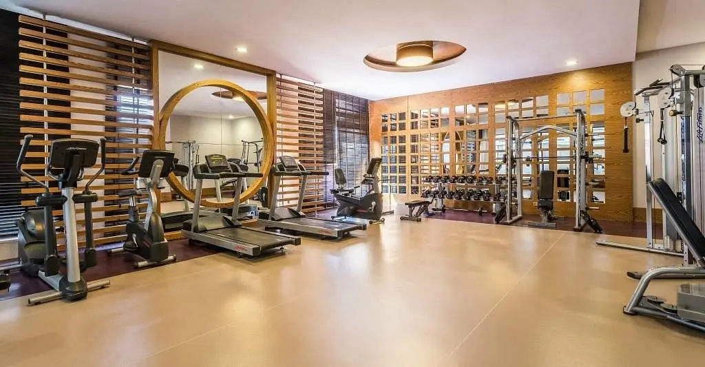 Villa Side Residence — VILLA SIDE RESIDENCE