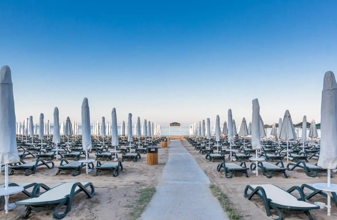 Villa Side Residence — VILLA SIDE RESIDENCE