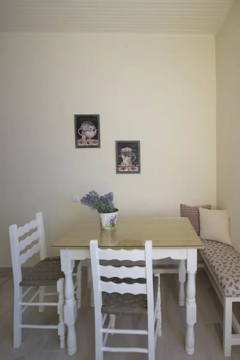 Restauracja i jedzenie w hotelu Villa Violetta