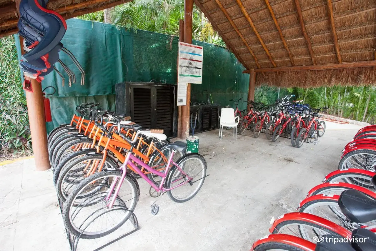 Viva Wyndham Maya — VIVA WYNDHAM AZTECA