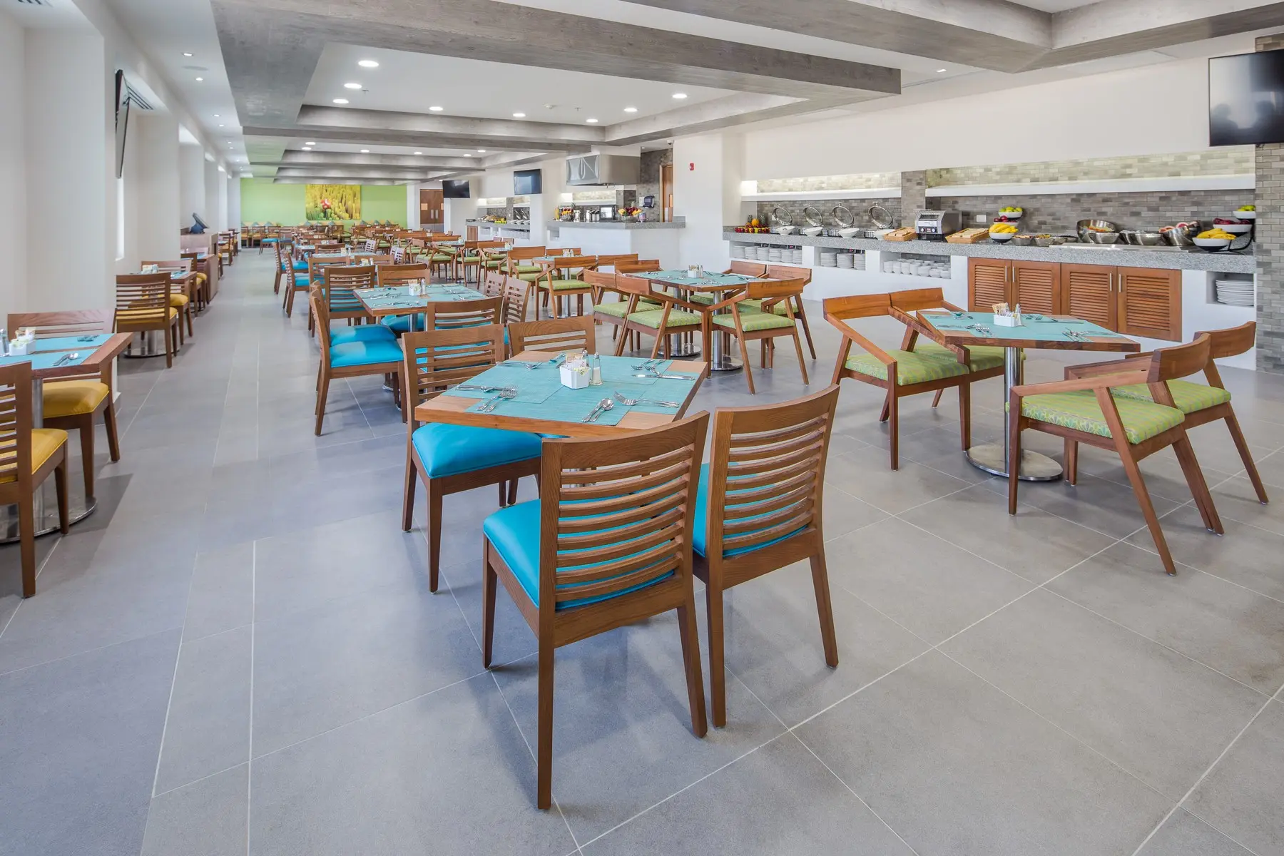 Restauracja i jedzenie w hotelu Wyndham Garden Playa del Carmen