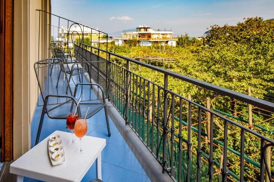 Widok z hotelu Zi’Teresa