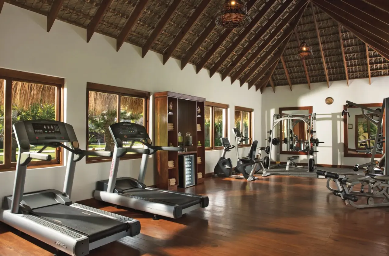 Siłownia w hotelu Zoëtry Agua Punta Cana