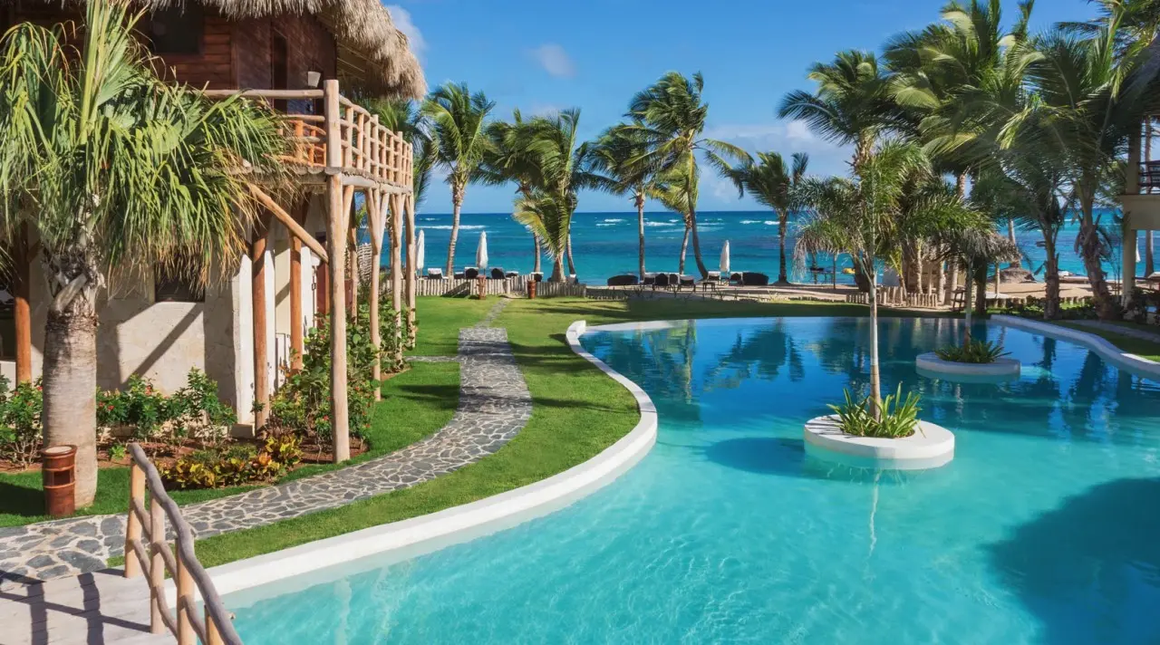 Basen w hotelu Zoëtry Agua Punta Cana