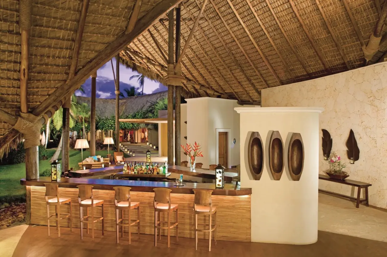 Restauracja i jedzenie w hotelu Zoëtry Agua Punta Cana