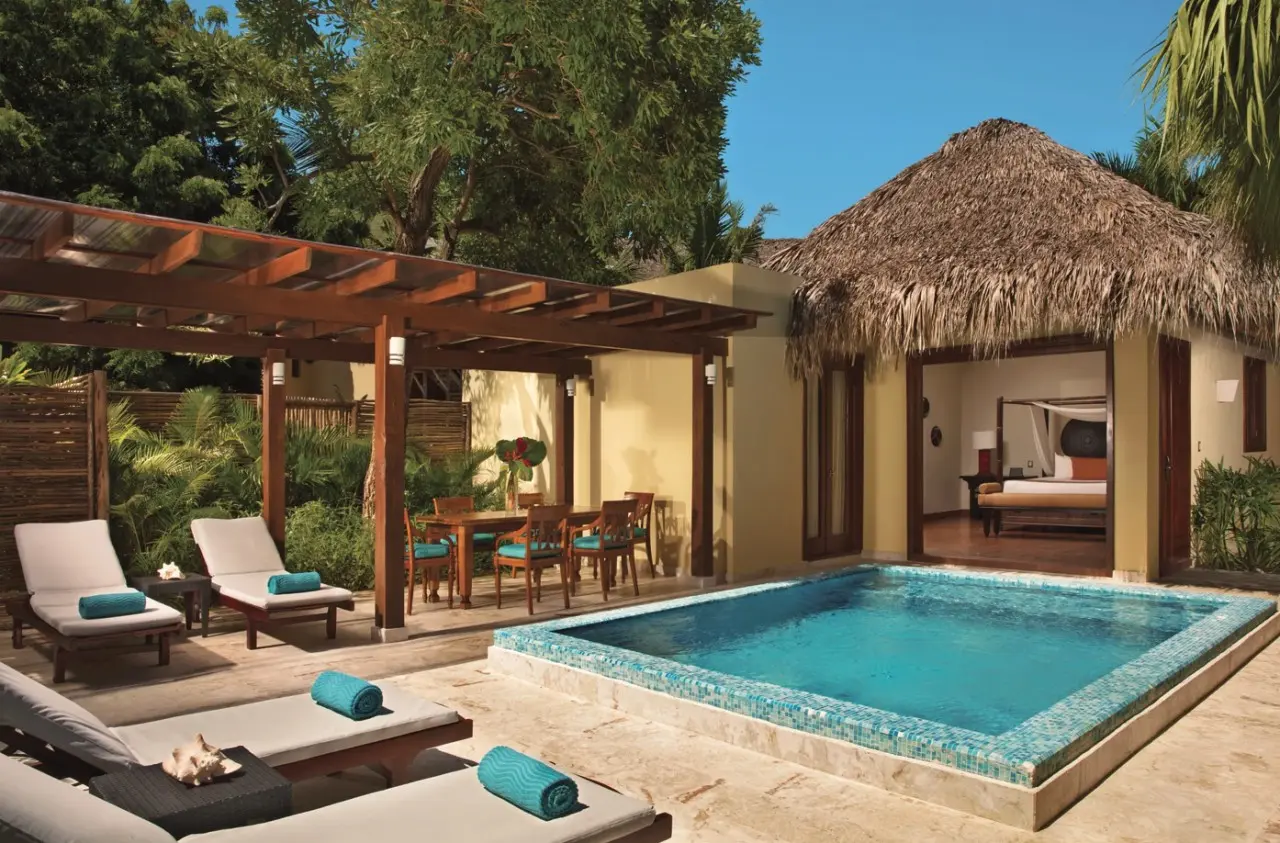 Basen w hotelu Zoëtry Agua Punta Cana