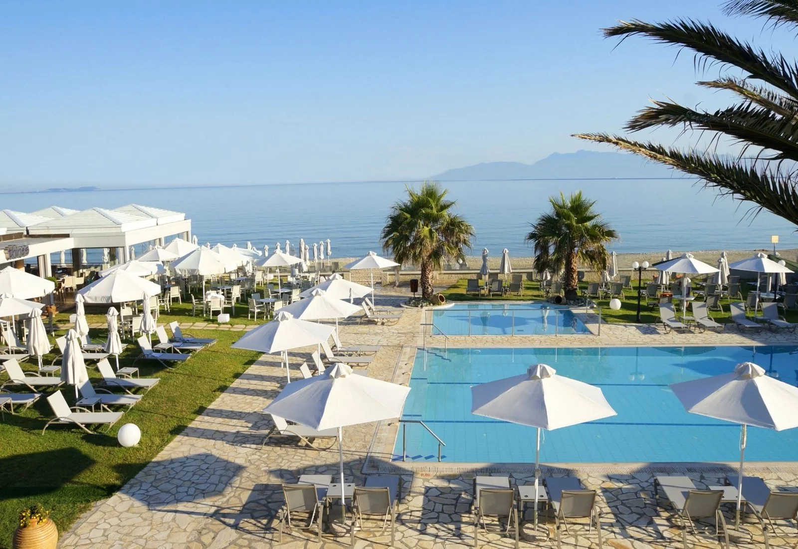 Hotel Acharavi Beach Resort