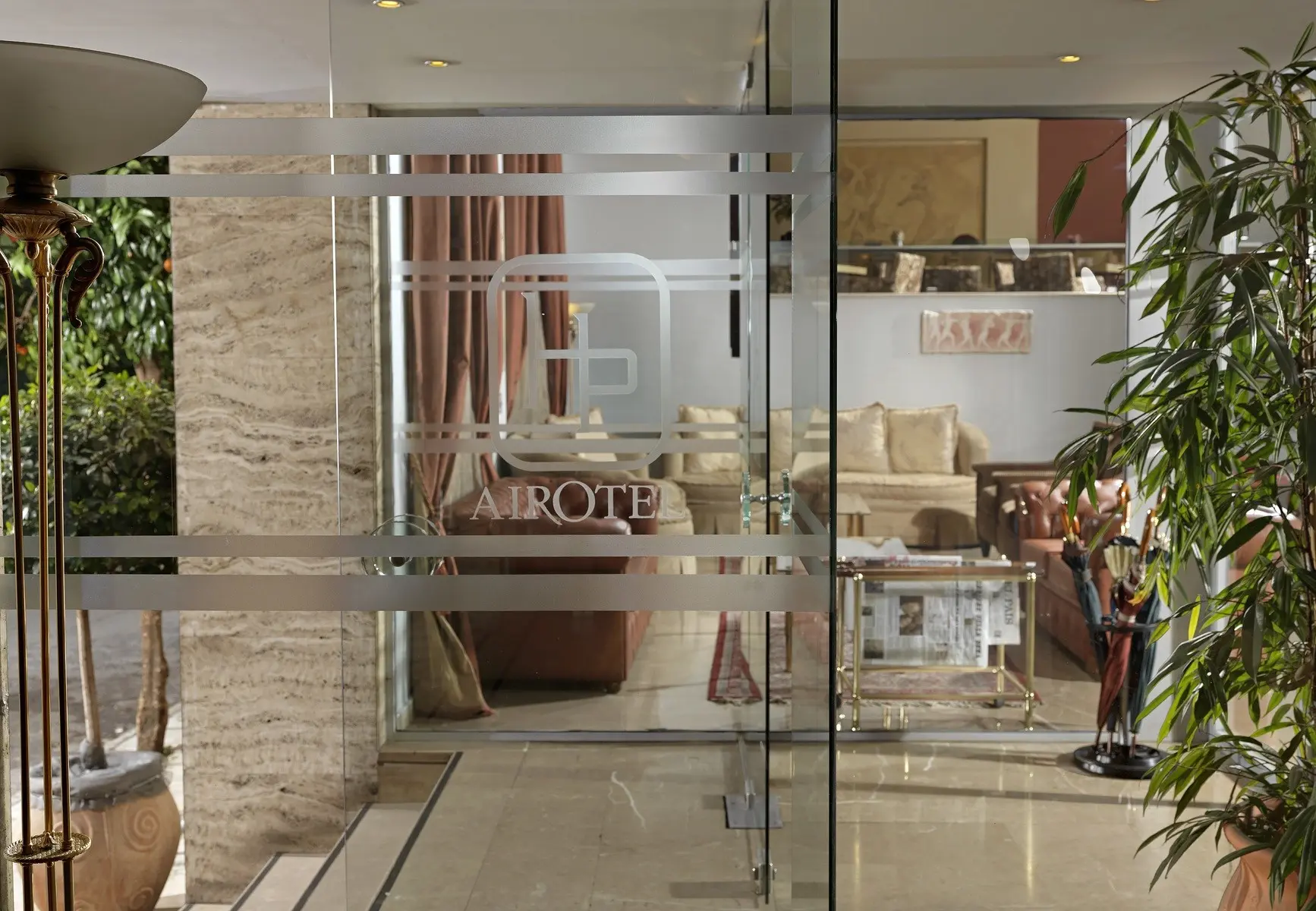 Lobby hotelu Airotel Parthenon
