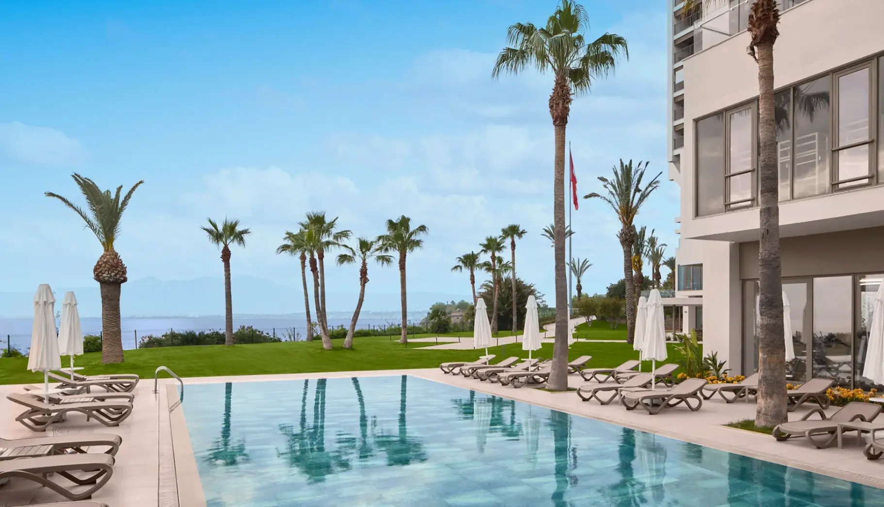 Basen w hotelu Akra Antalya