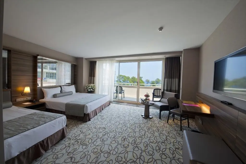 Akra Kemer — AKRA KEMER