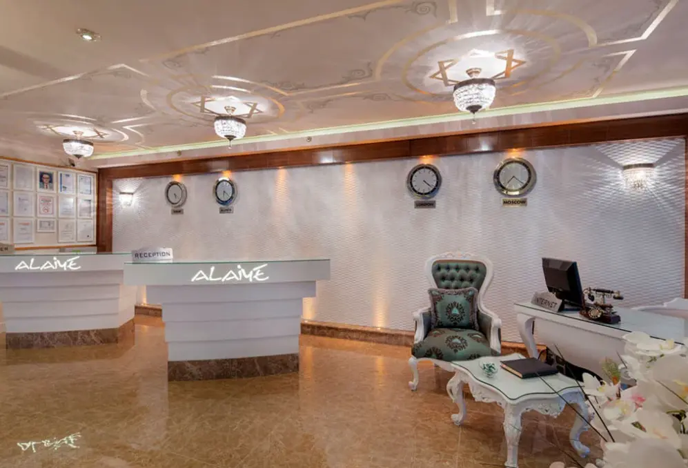 Lobby hotelu Alaiye Kleopatra
