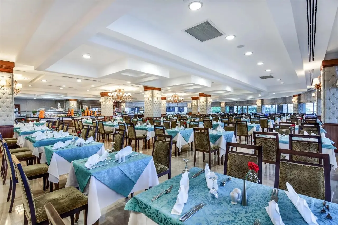 Alba Royal Hotel — ALBA ROYAL