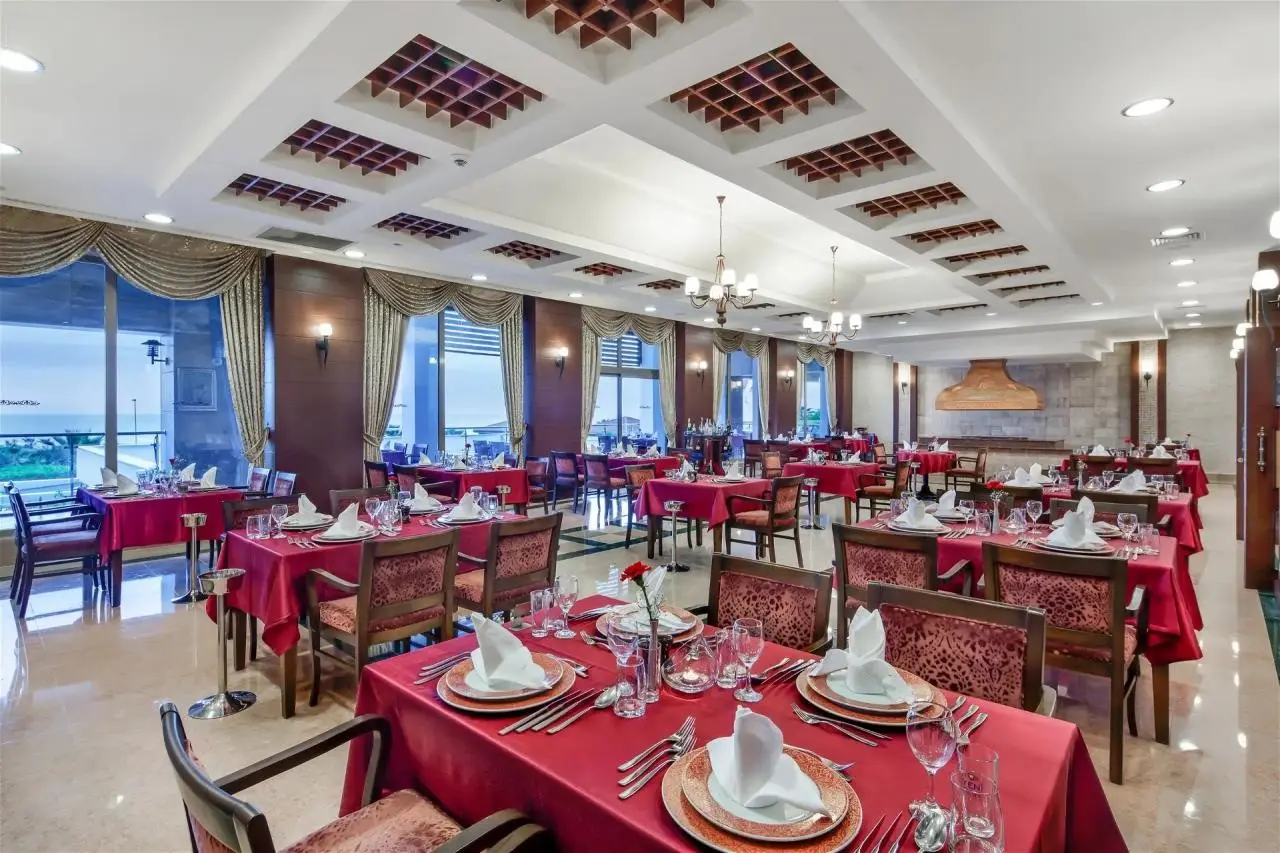 Alba Royal Hotel — ALBA ROYAL