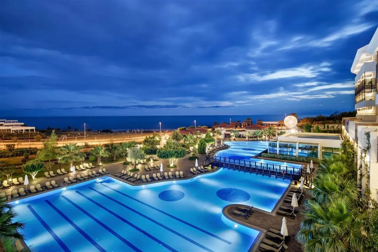 Alba Royal Hotel — ALBA ROYAL