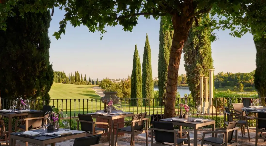 Pokój w hotelu Anantara Villa Padierna Palace