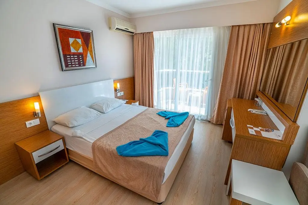 Annabella Park — ANNABELLA PARK