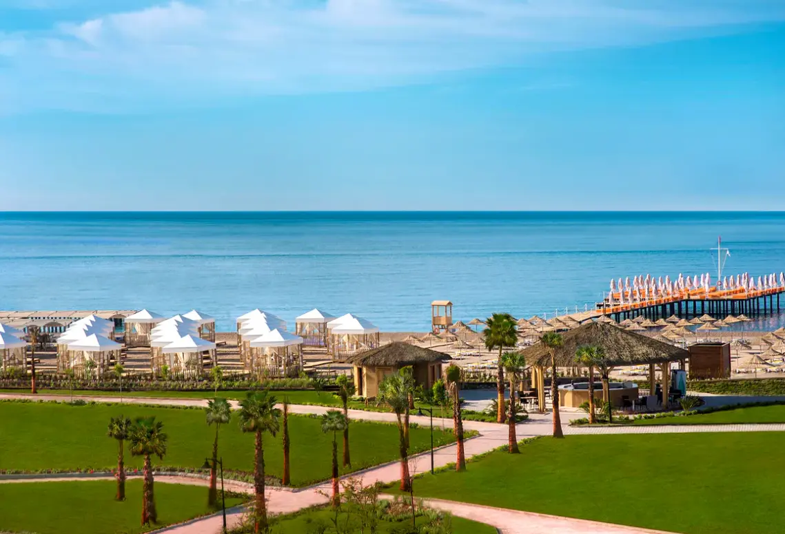Plaża przy hotelu Aska Lara Resort Spa