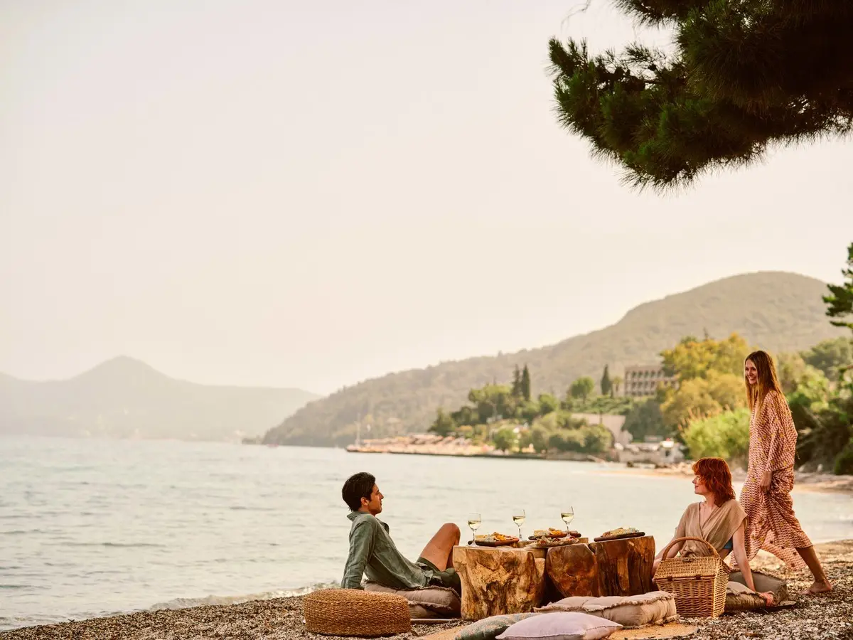 Avali, Mar-Bella Collection — AVALI, MAR-BELLA COLLECTION