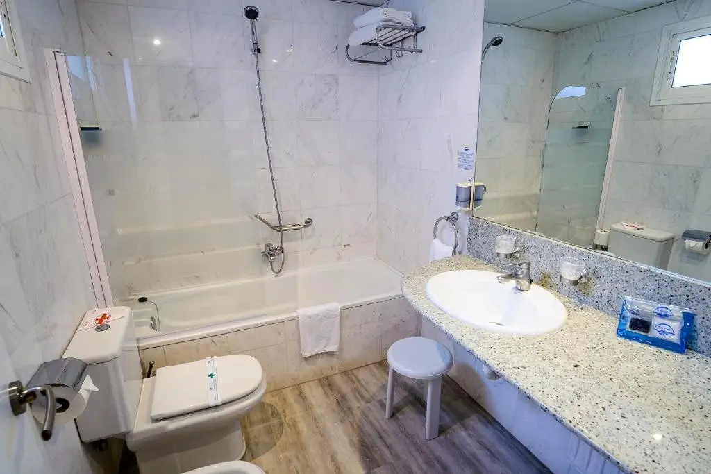 Avenida Palace — AVENIDA HOTEL