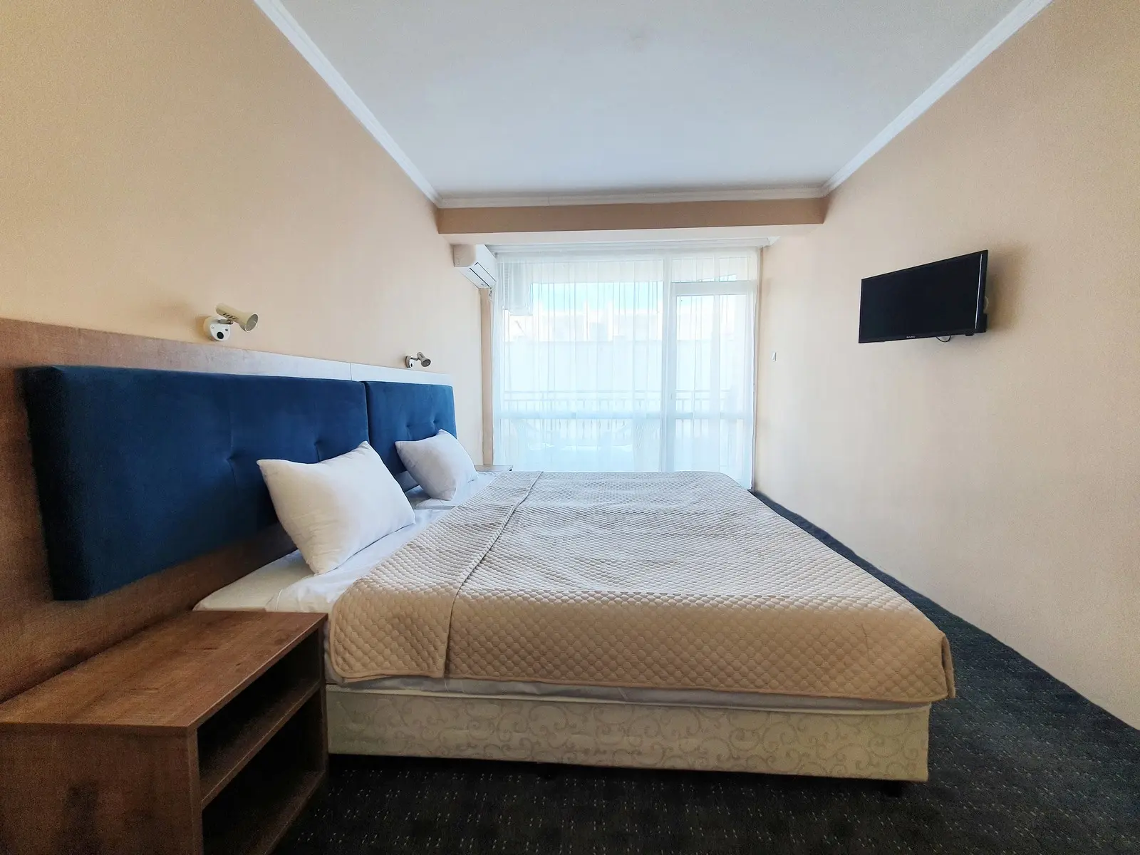 Azurro Hotel — AZURRO