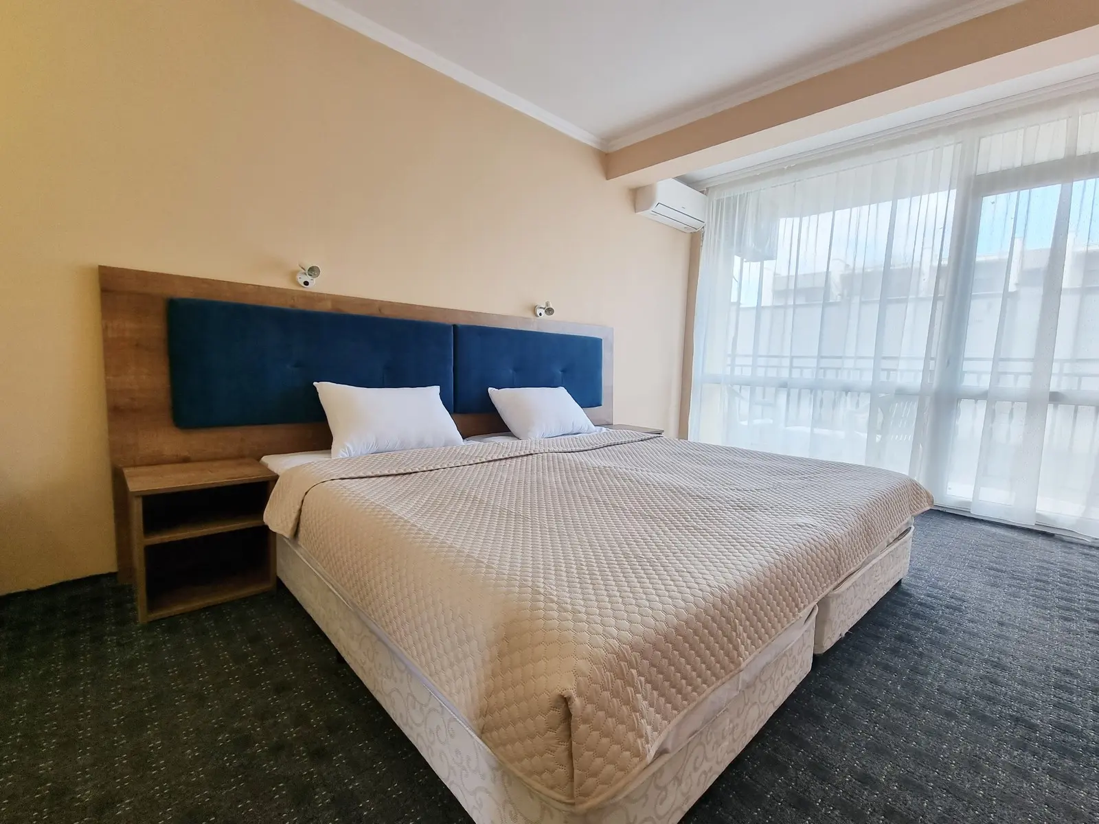 Azurro Hotel — AZURRO