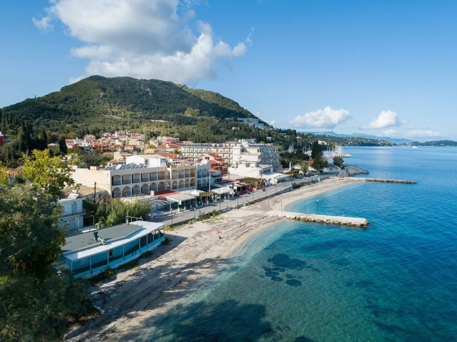 Hotel Bella Vista Beach Hotel & Studios