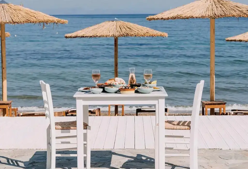 Plaża przy hotelu Brown Beach Evia Island