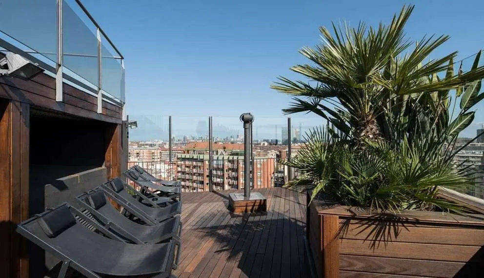 Widok z hotelu Catalonia Atenas
