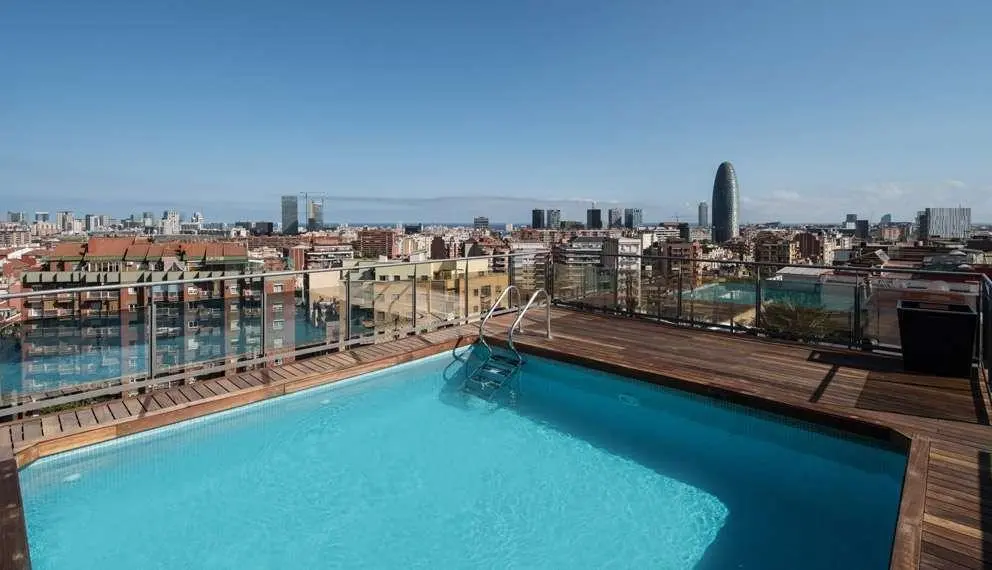 Restauracja i jedzenie w hotelu Catalonia Atenas