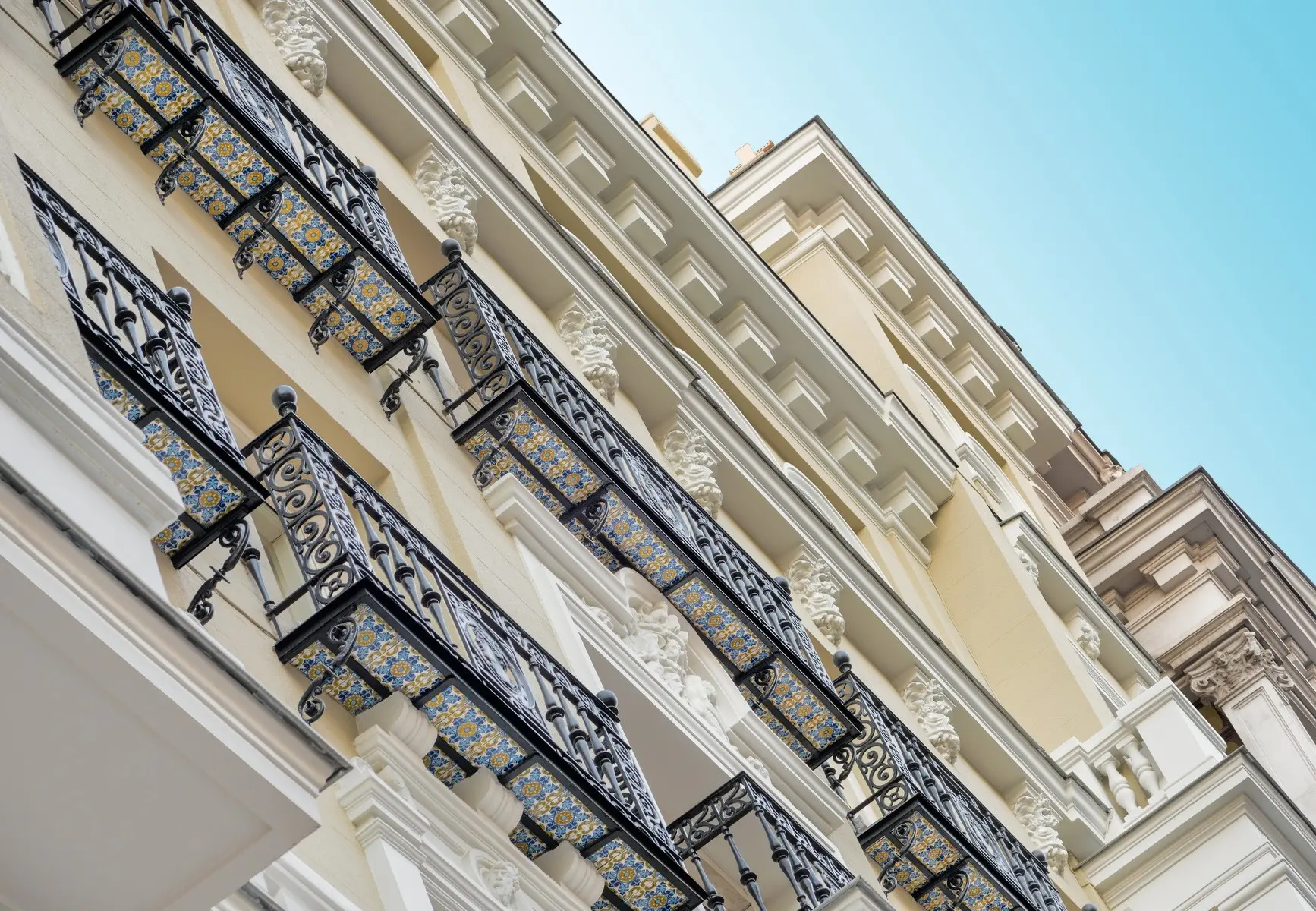 Catalonia Gran Via — CATALONIA GRAN VIA