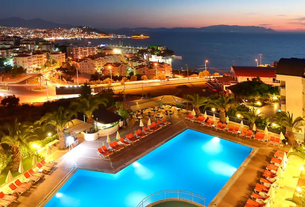 Basen w hotelu City’s Hill