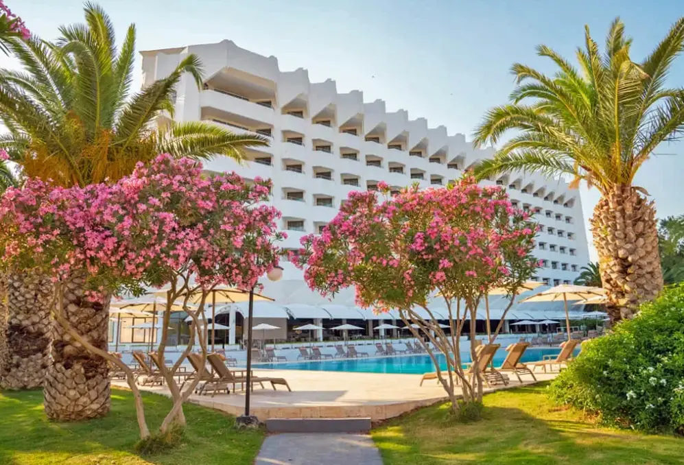 Basen w hotelu Club Beyy Resort Hotel