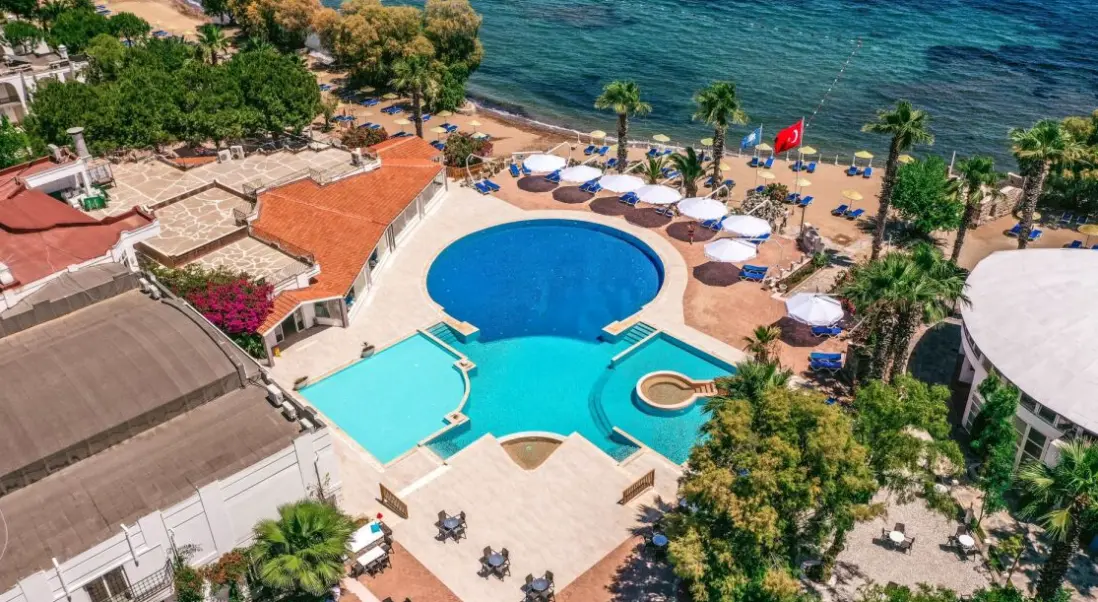 Basen w hotelu Club Müskebi