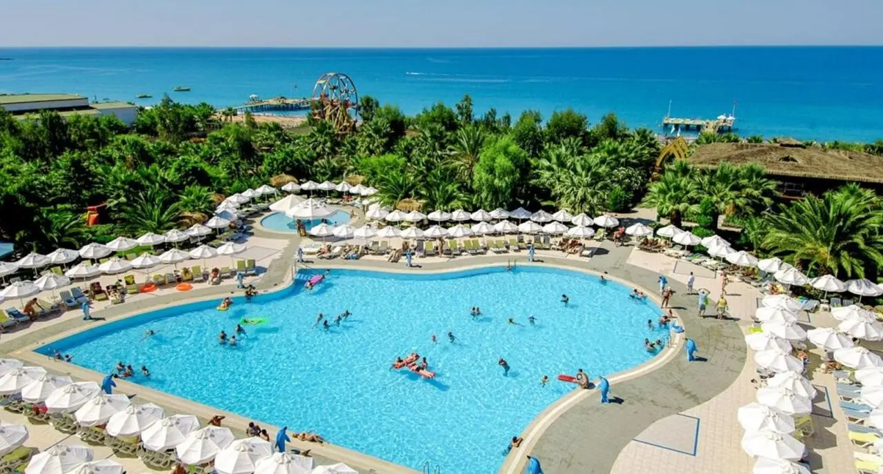 Delphin Deluxe — DELPHIN DELUXE