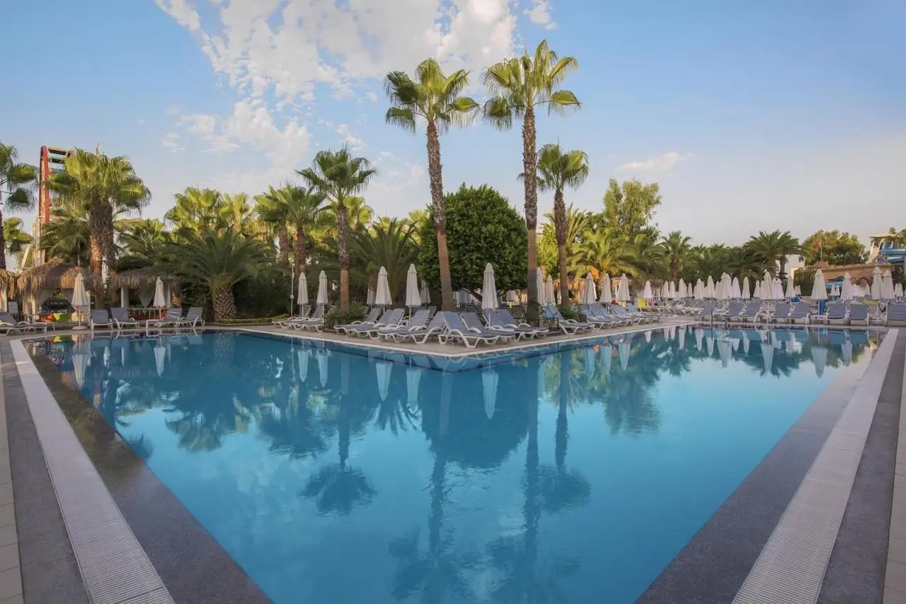 Delphin Deluxe — DELPHIN DELUXE