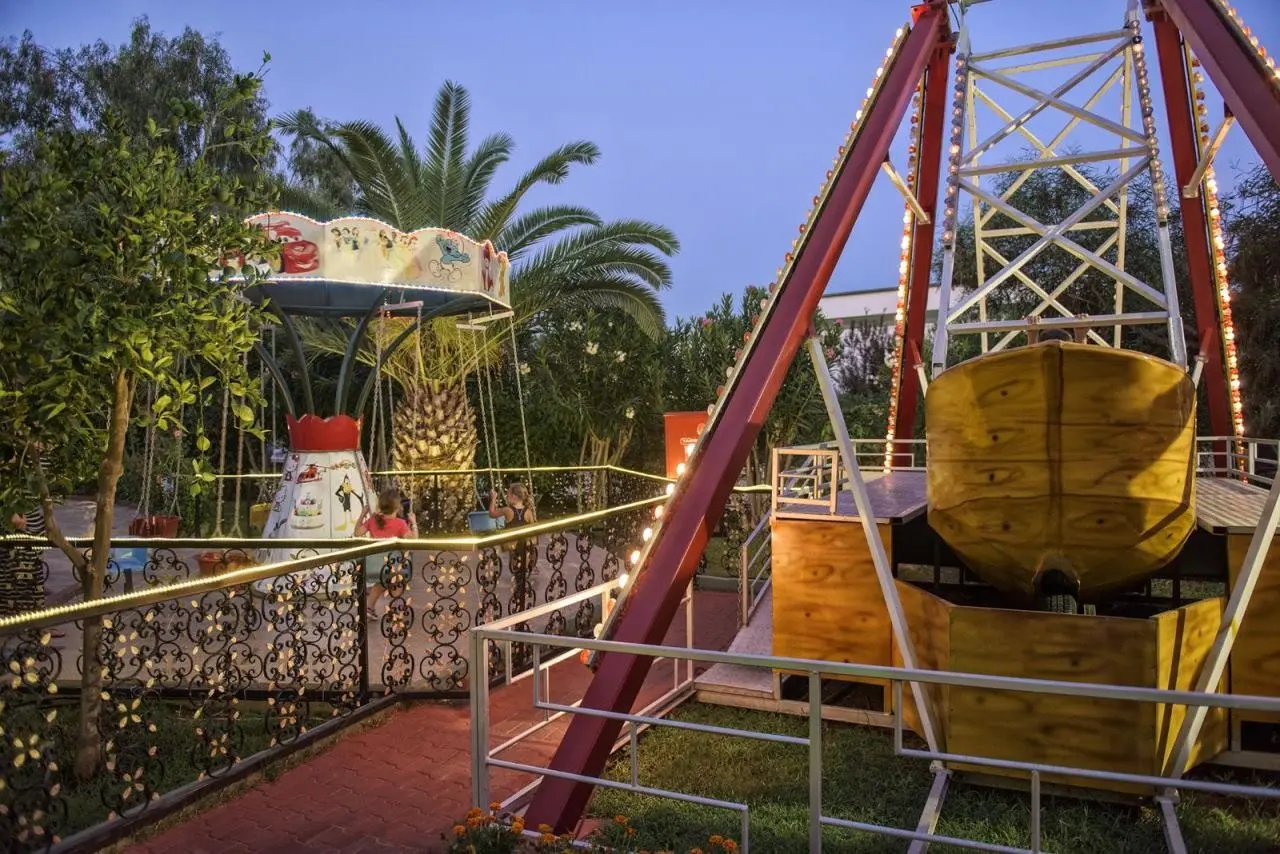 Delphin Deluxe — DELPHIN DELUXE