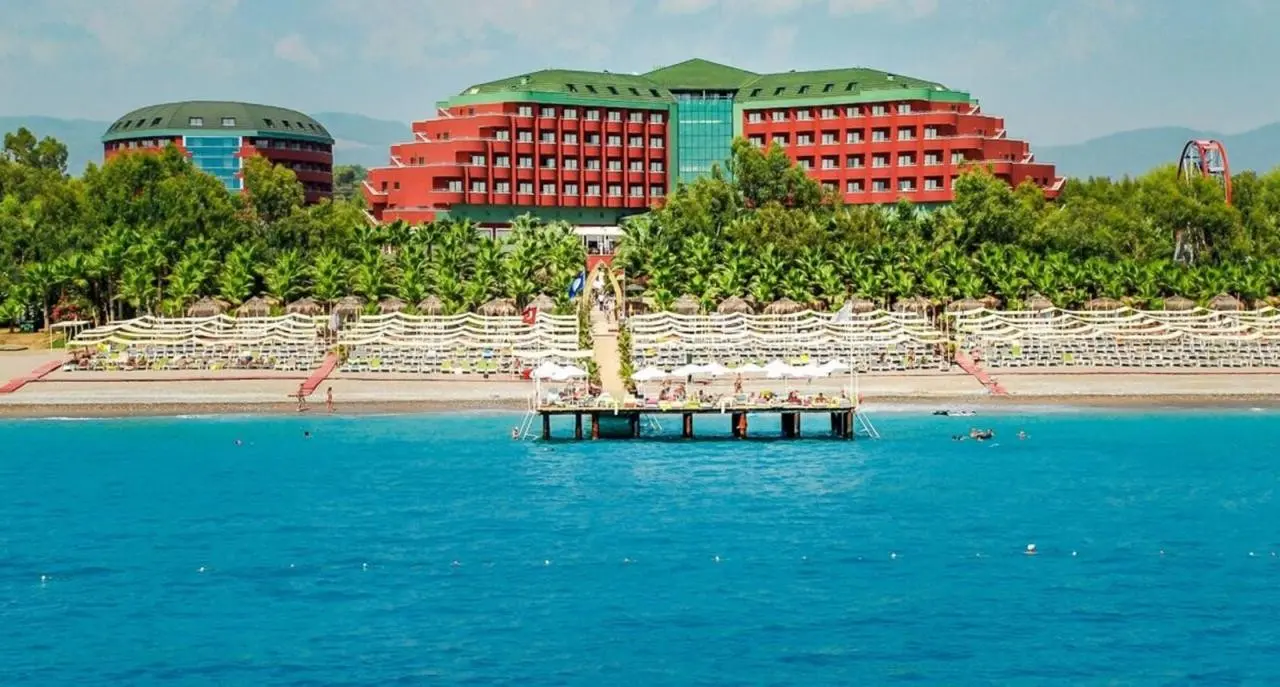 Delphin Deluxe — DELPHIN DELUXE