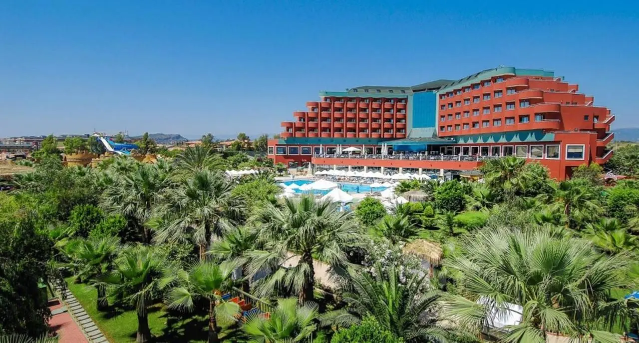 Delphin Deluxe — DELPHIN DELUXE