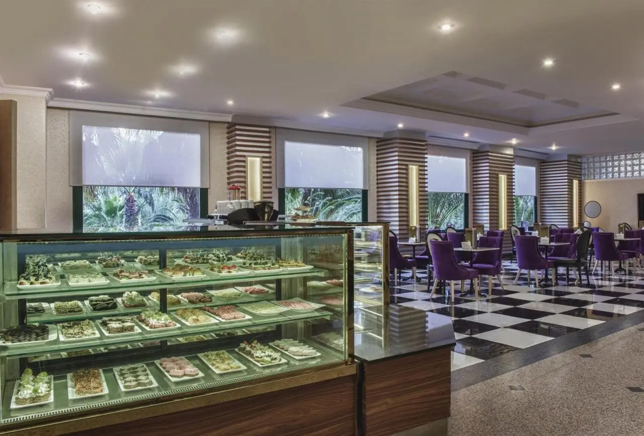 Delphin Deluxe — DELPHIN DELUXE