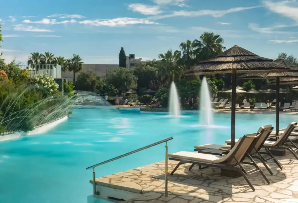 Basen w hotelu Dreams Corfu Resort & SPA