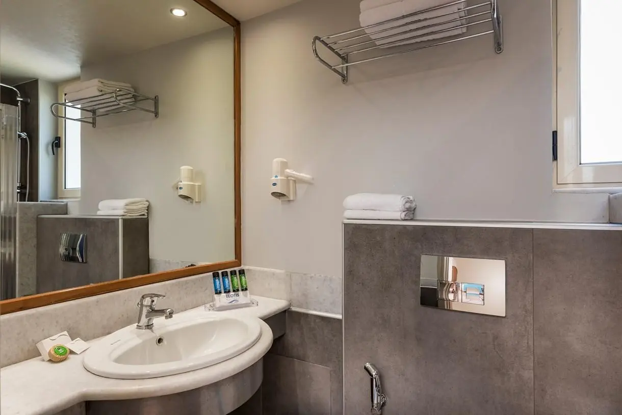 Elotis Suites Ag. Marina — ELOTIS SUITES